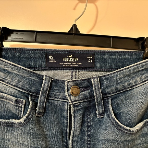 HOLLISTER High Rise Crop Super Skinny. Size 24. - Picture 6 of 8